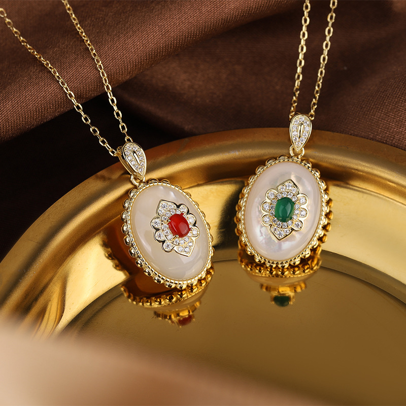 Women's Fashion Light Luxury F - Birth Flower Necklace recensione e prezzo