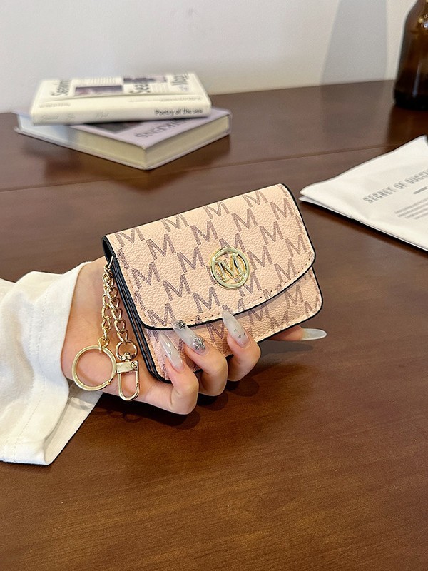 Retro Monogram Print Faux Leat - Monogram Keychain Leather recensione e prezzo
