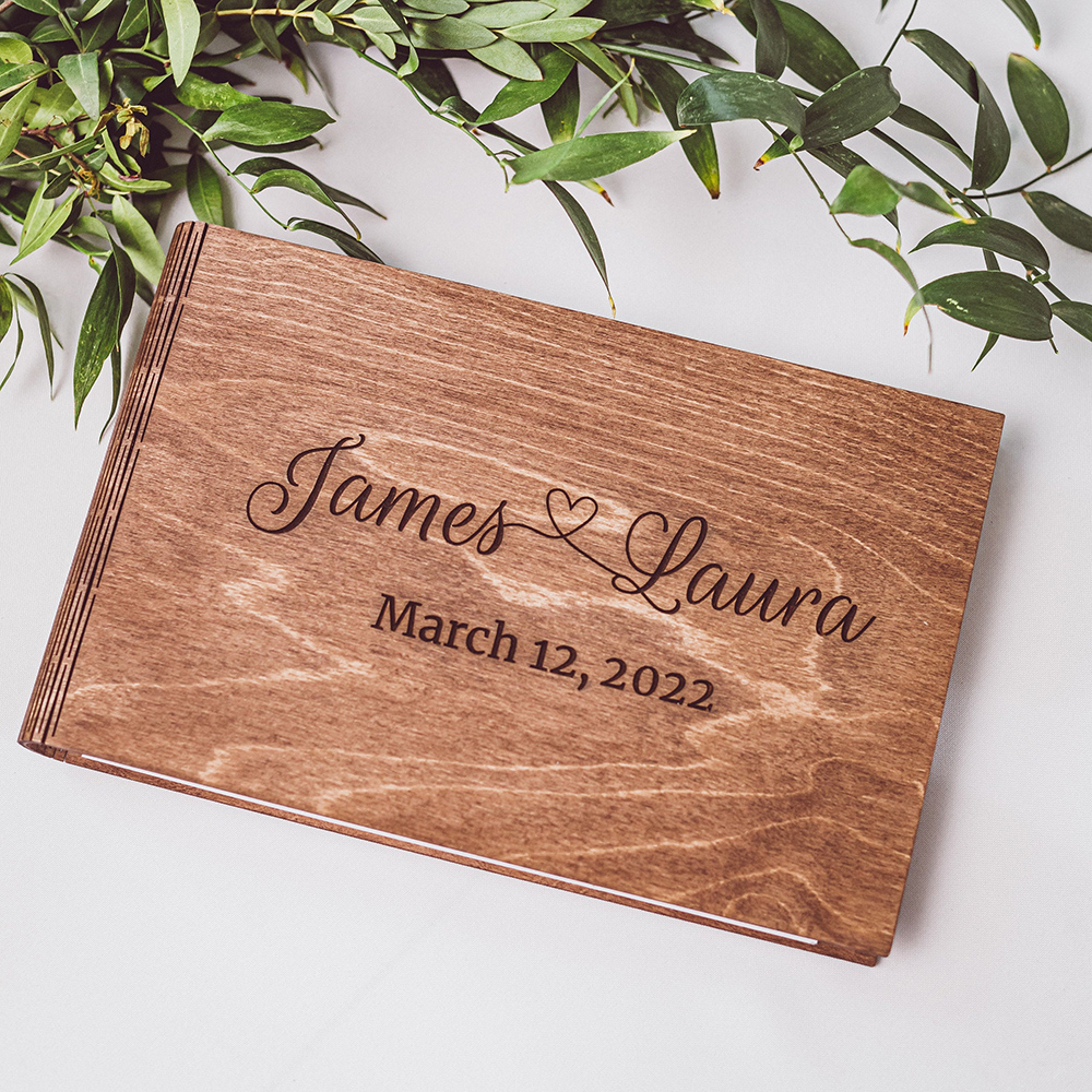 Personalized Wooden GuestBook  - Custom Photo Book recensione e prezzo
