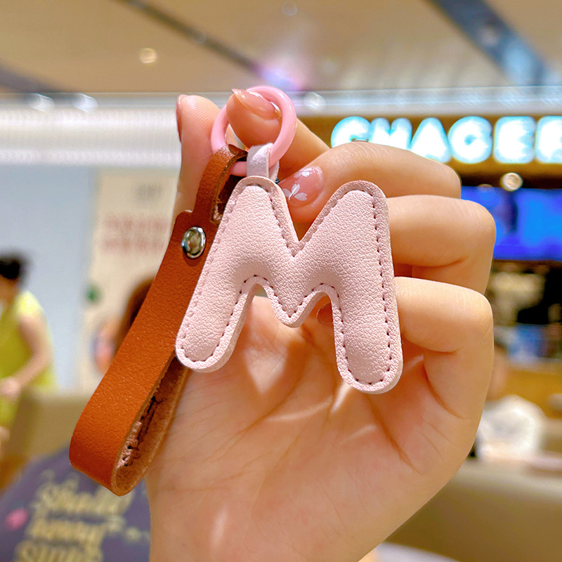 Creative PU Leather 26 Letter  - Monogram Keychain Leather recensione e prezzo