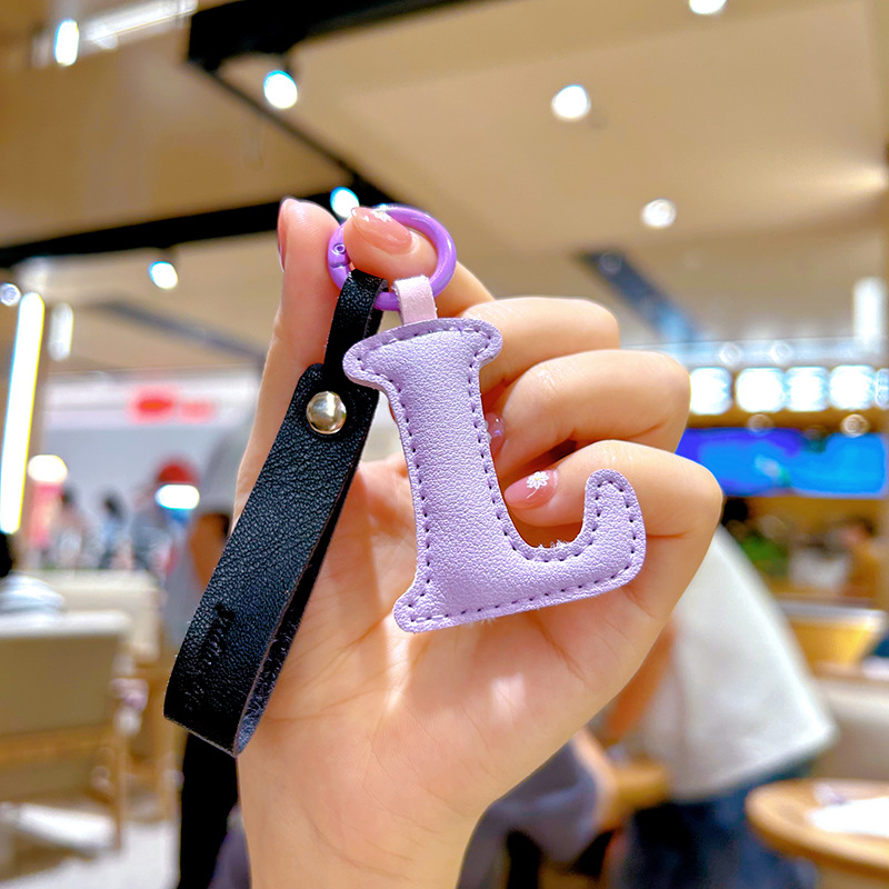 Creative PU Leather 26 Letter  - Monogram Keychain Leather recensione e prezzo