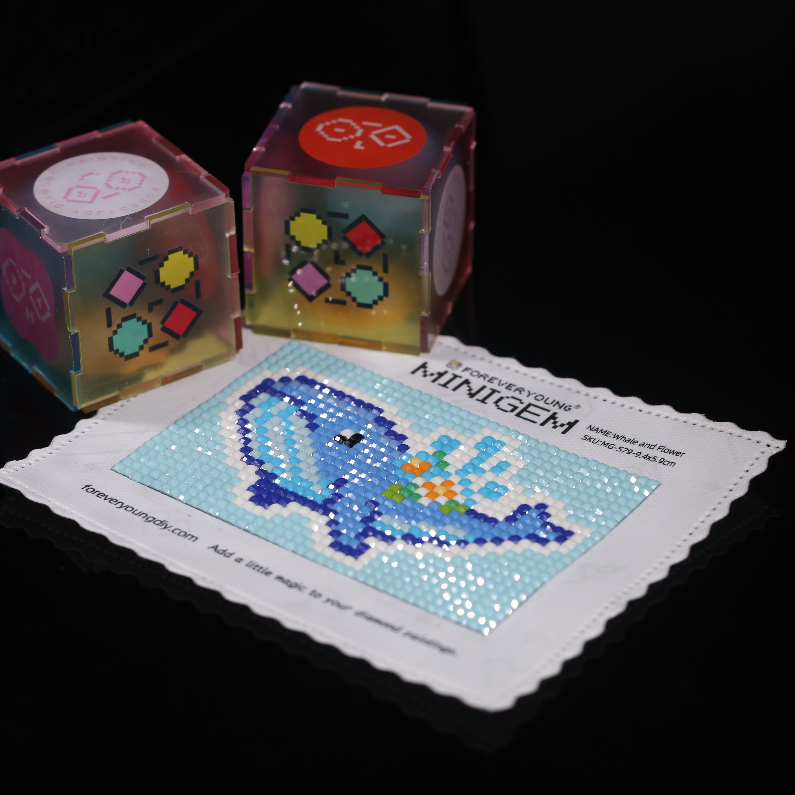 Minigem®: Whale and Flower 9.4 - Photo Mosaic Print recensione e prezzo