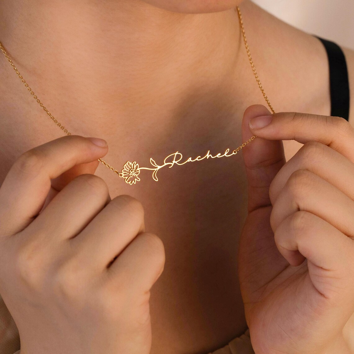 Haiyufly Custom Name Necklace  - Birth Flower Necklace recensione e prezzo