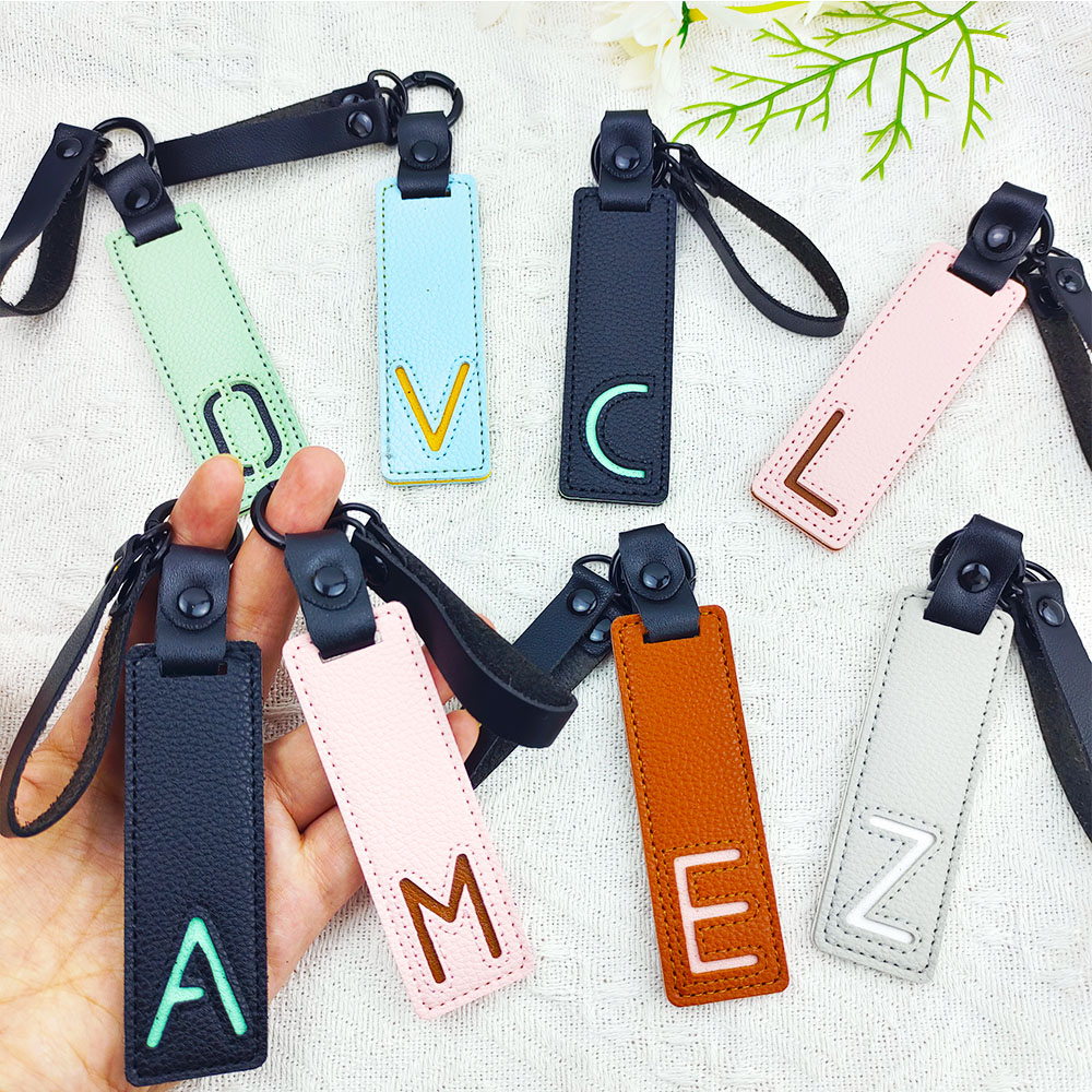 Classic Pu Leather Keychain A- - Monogram Keychain Leather recensione e prezzo