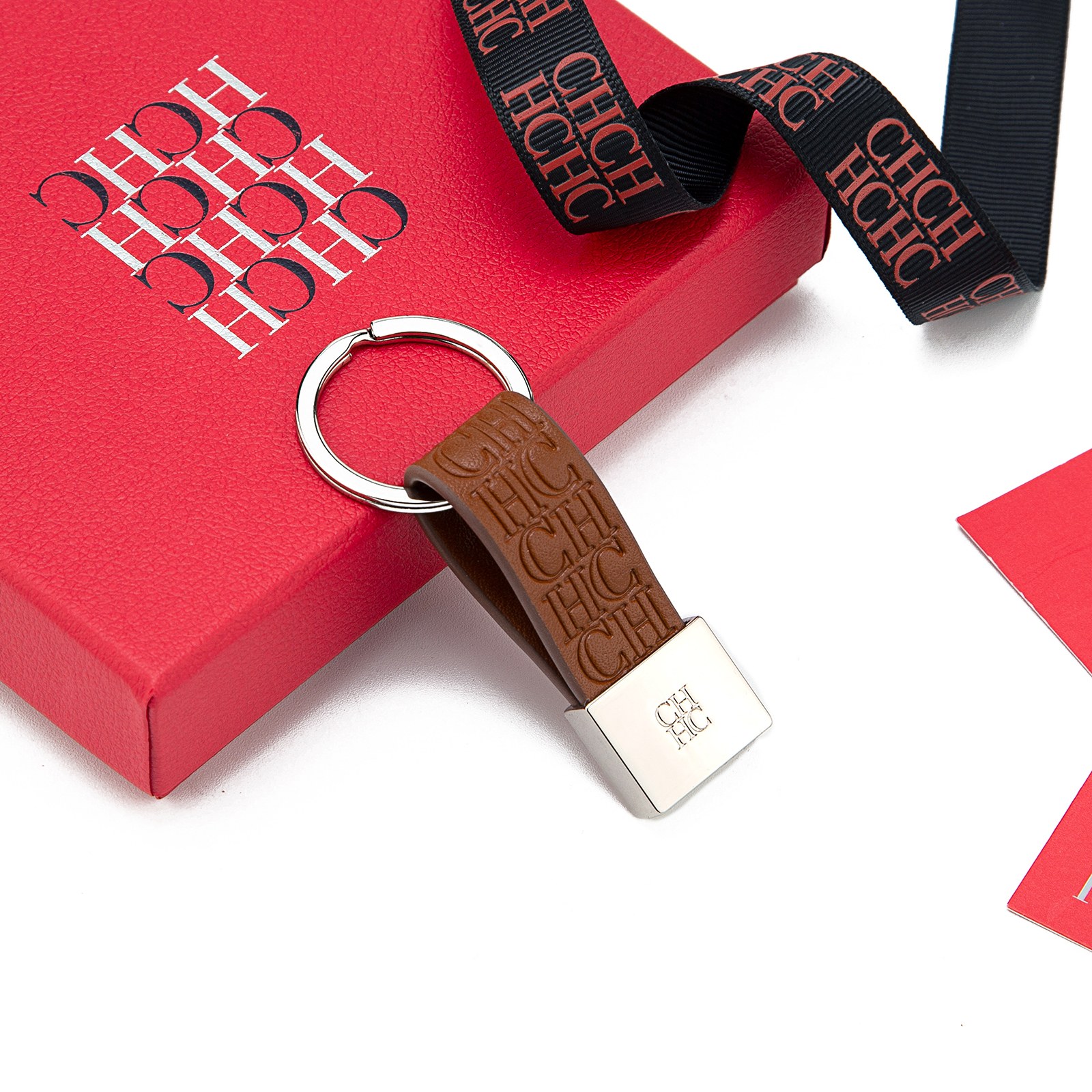 CH Embossed Monogram Leather K - Monogram Keychain Leather recensione e prezzo