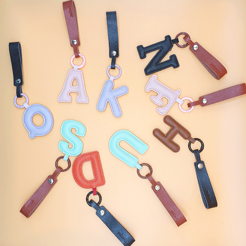 A To Z PU Leather Initial Lett - Monogram Keychain Leather recensione e prezzo