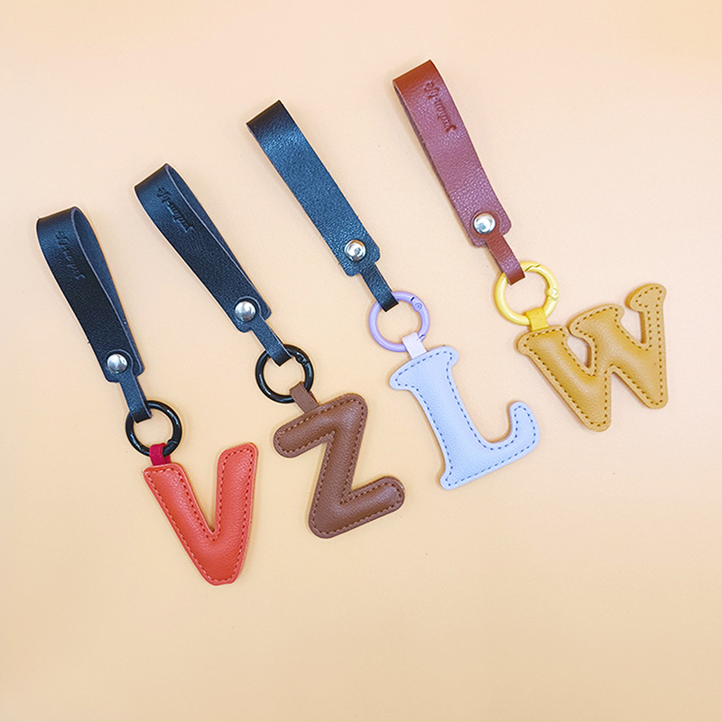 A To Z PU Leather Initial Lett - Monogram Keychain Leather recensione e prezzo