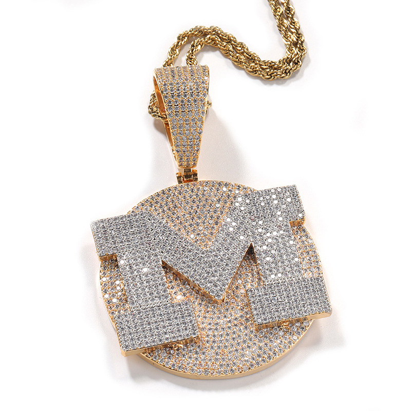 Custom Personality Big Letter  - Name Necklace Custom recensione e prezzo
